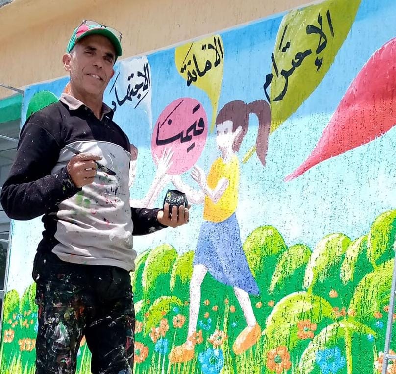 حين يتحدث الفن بلغة الخط واللون..عبد العزيز اجريري مثال